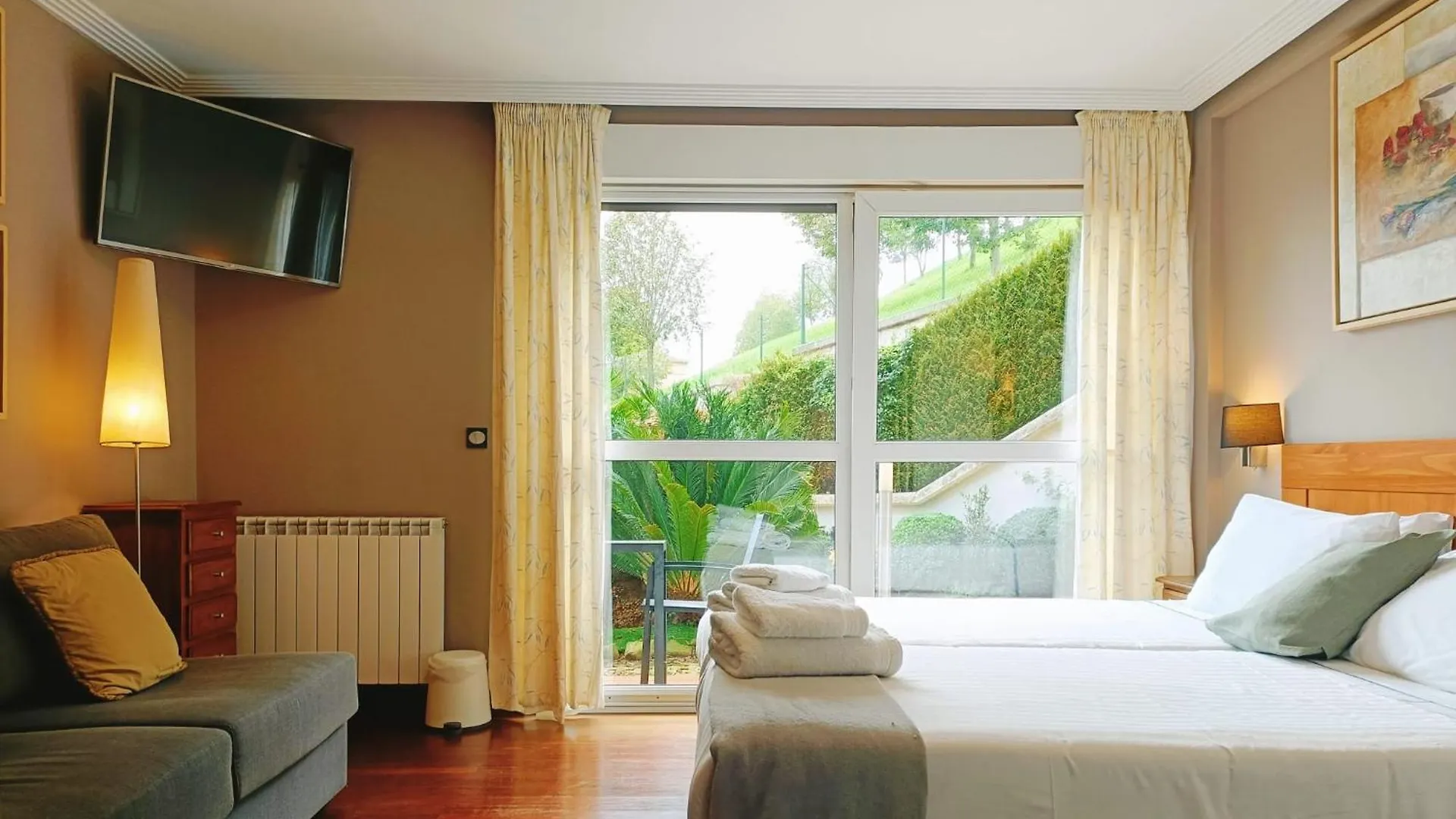 Bed and breakfast Rooms Tribunak Lasarte
